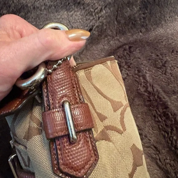 Coach Tan and Brown Signature Shoulder Bag - Picture 9 of 10